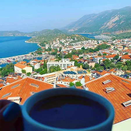 Derinsu, 0-2 And 8 Ages * Kaş